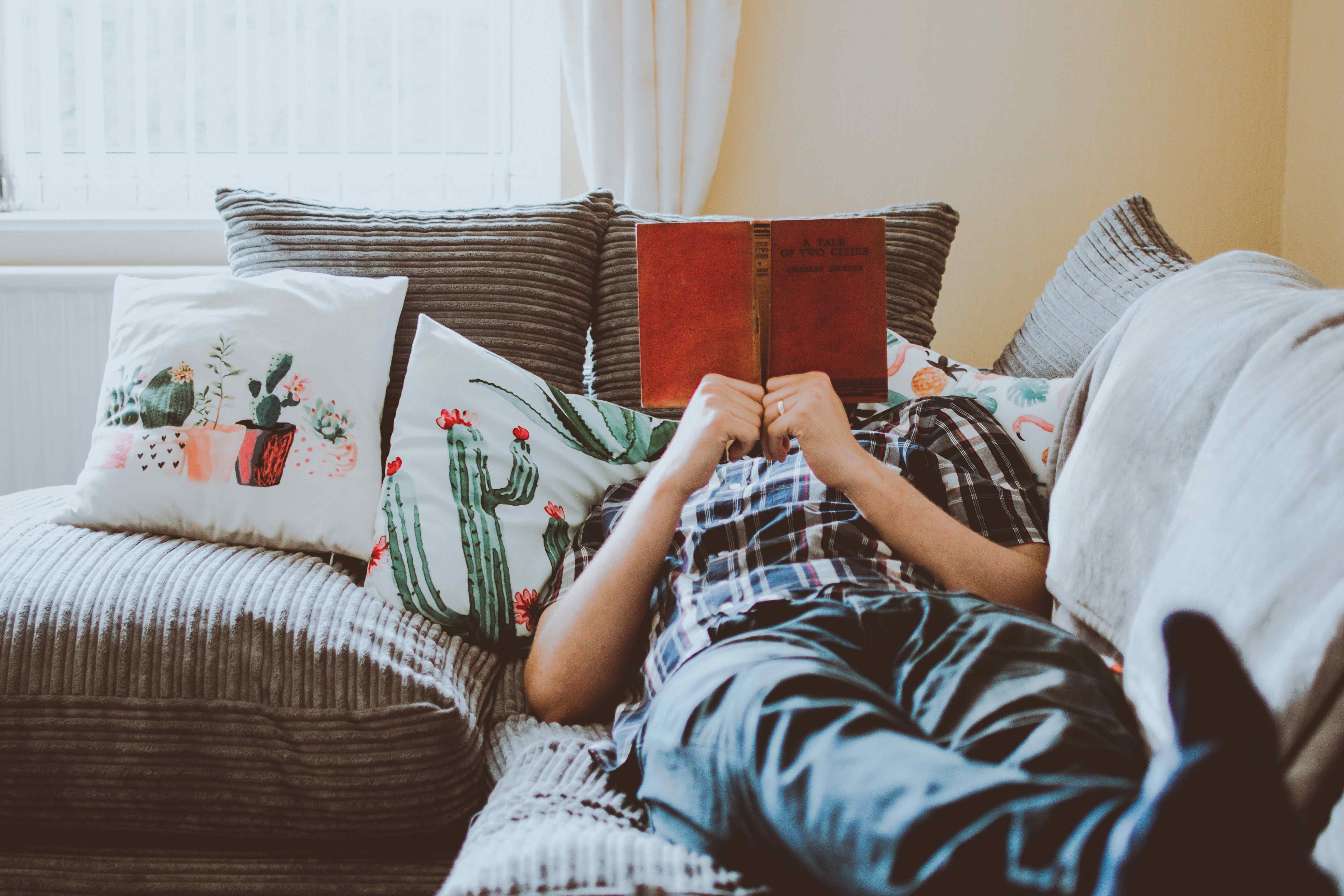 Relaks w domu – porady, jak urządzić wymarzony kącik relaksacyjny w domowym zaciszu