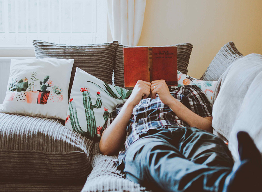 Relaks w domu – porady, jak urządzić wymarzony kącik relaksacyjny w domowym zaciszu