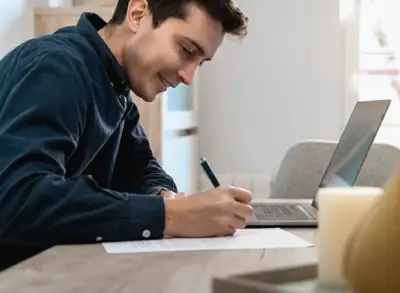 Co powinna zawierać umowa dewelo