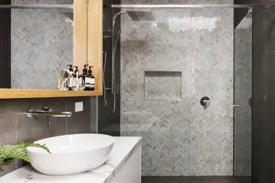 Gotowe projekty łazienek – czy w