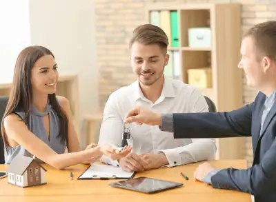 Kupno mieszkania: zaliczka a zad